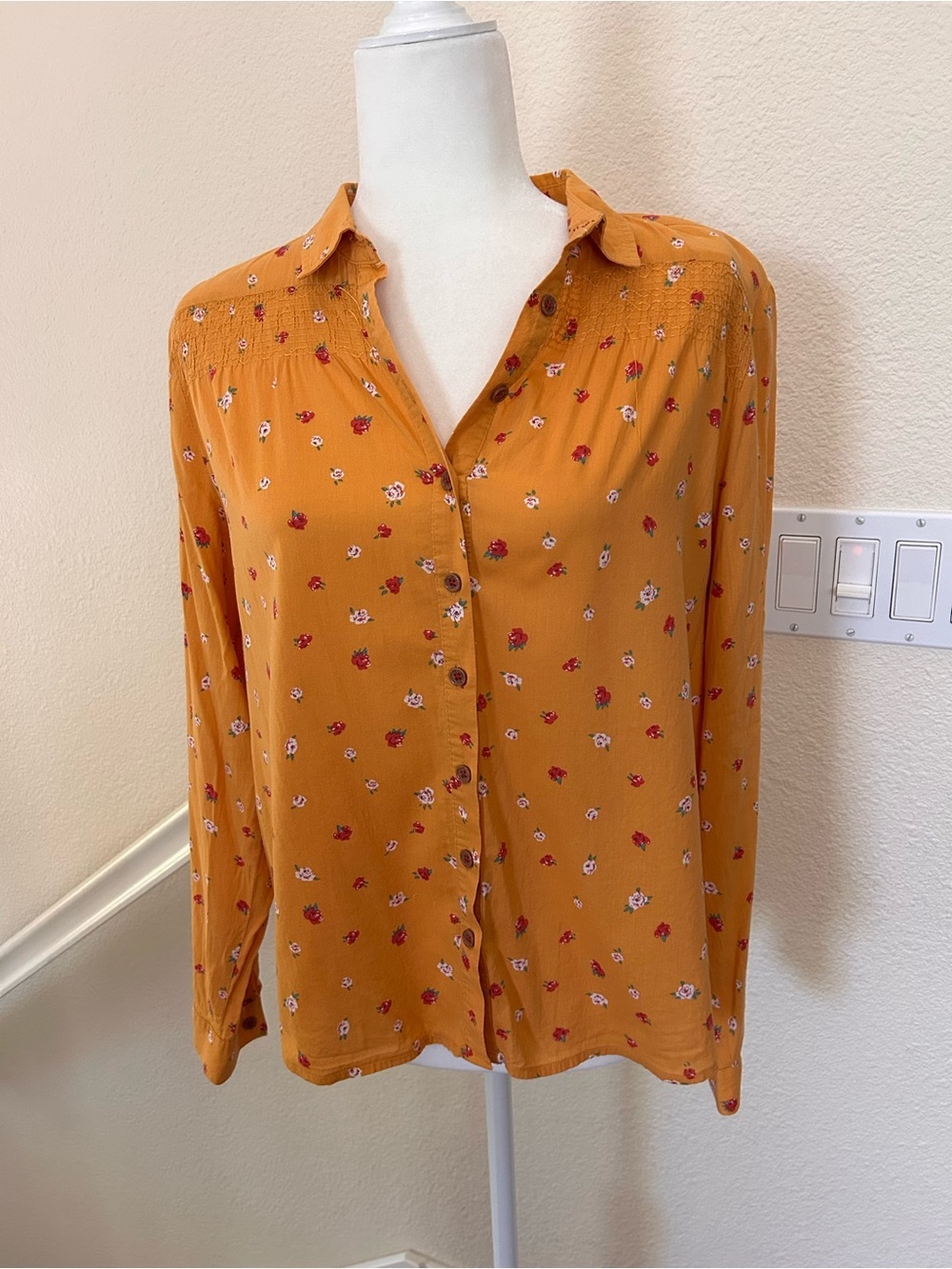 Anthropologie Maeve Phyllis Button Down Shirt Floral Mustard Yellow size 8 - Picture 4 of 11